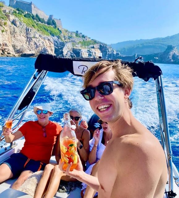 Cinque Terre Giro in Barca 4/8 ore con cibo e bevande - Beyond Cinque Terre: islands and coastal stops you can’t easily DIY