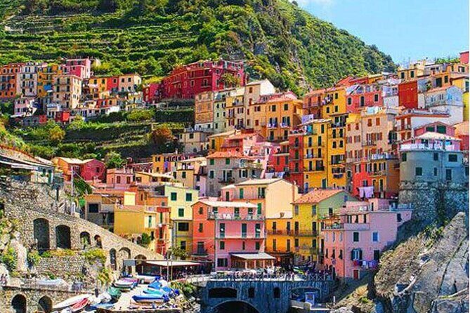 Ligurian Colors, Cinque Terre Full Day Private Transfer Excursion From Milan - Milan to Cinque Terre: why this combo is smart